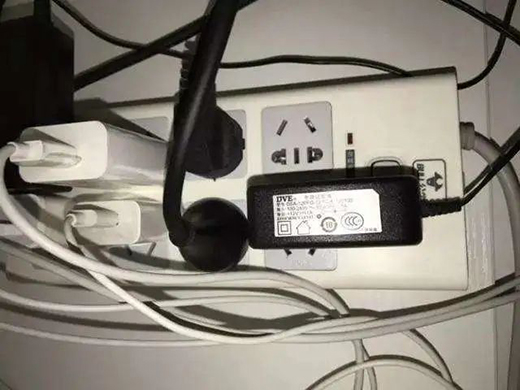 Ʒ����ת�����������ڵ����ڲ�ף�����õ�